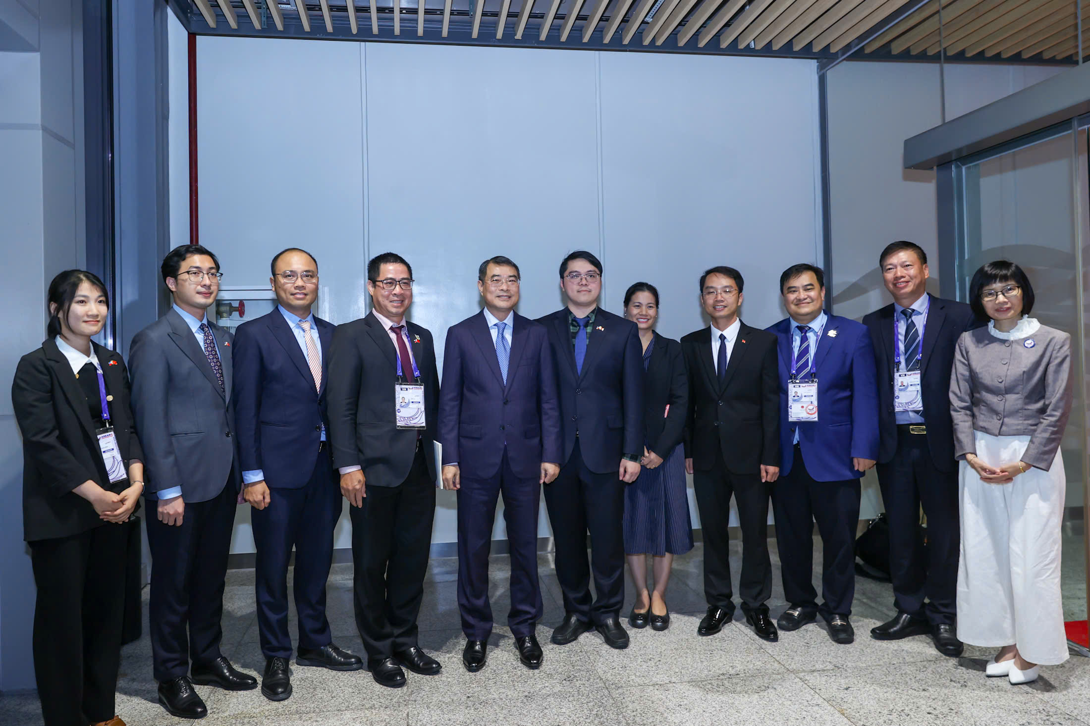 Sommet de l’ASEAN: Lê Minh Hung renforce les liens avec le Laos et la Malaisie